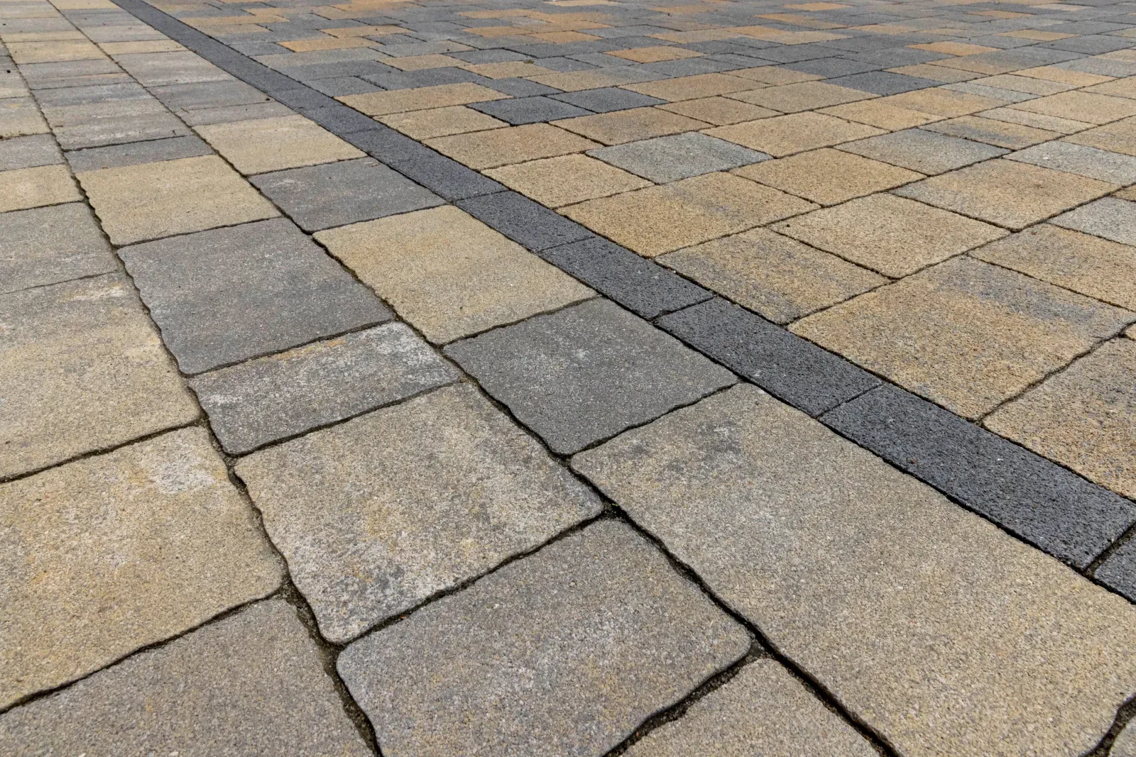 CONDOMINIO MILANO CAIAZZO MG 2070