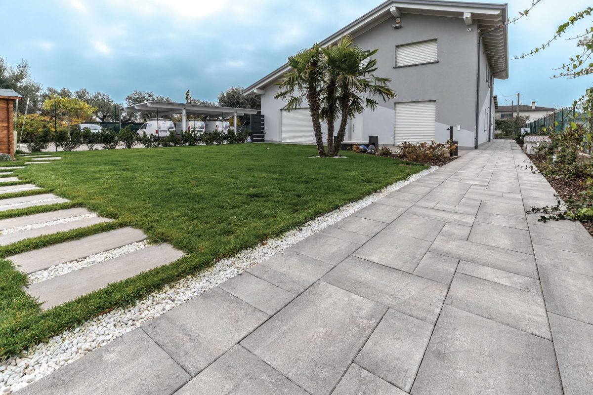 Malcesine | Finitura Adige colore grigio venato