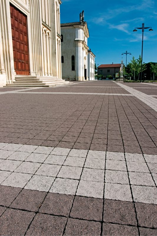 Rustico | Finitura Granitica colore Brunito e Puntinato