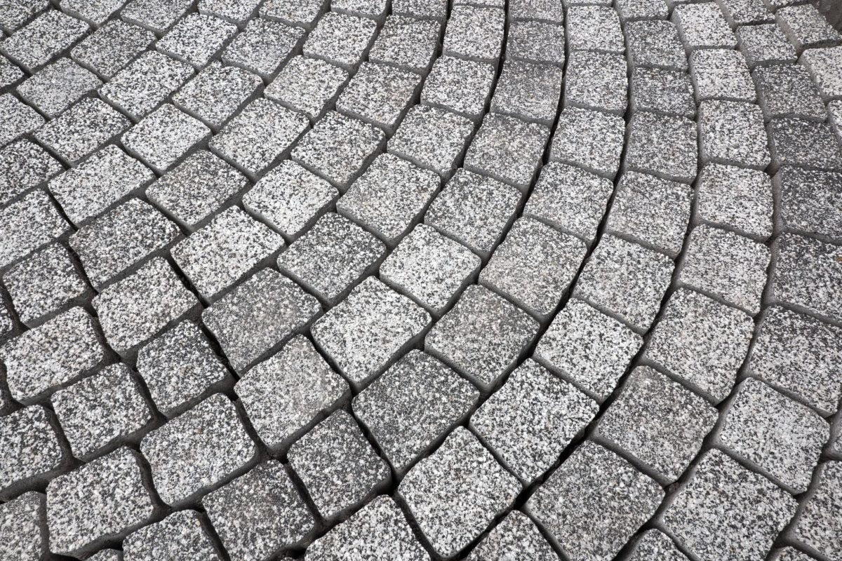 Via del Centro | Finitura Pietra colore granito grigio gold