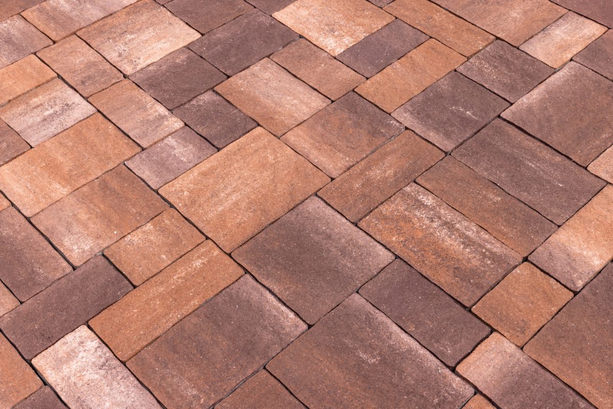 Via Iulia | Finitura adige colore roccia vulcanica
