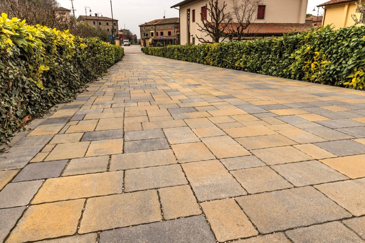 Via Postumia | Finitura Adige colore luserna Gold